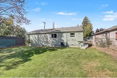 714 Broad Street, Medford, OR 97501 - Photo 31