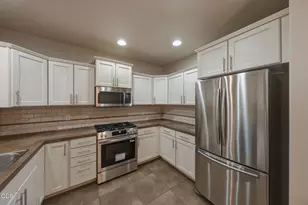 19622 Harvard Pl, Bend, OR 97702 - Photo 11