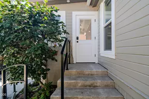 63 Nutley St, Ashland, OR 97520 - Photo 17