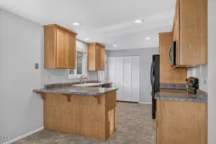 616 Hemlock Ave, Central Point, OR 97502 - Photo 11