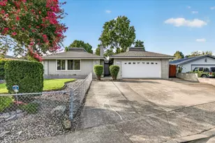 616 Hemlock Ave, Central Point, OR 97502 - Photo 37