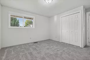 616 Hemlock Ave, Central Point, OR 97502 - Photo 23