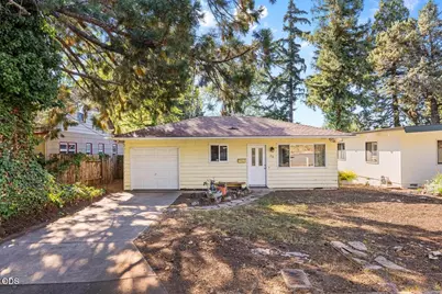 28 Eastwood Drive, Medford, OR 97504 - Photo 3