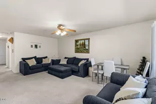 28 Eastwood Dr, Medford, OR 97504 - Photo 5