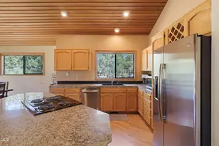17855 Lava Butte Ln, Sunriver, OR 97707 - Photo 13