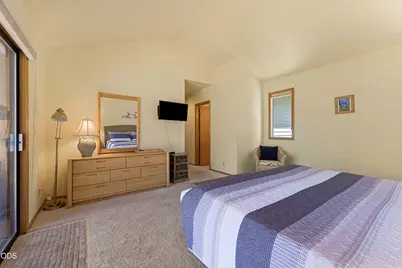 17855 Lava Butte Lane, Sunriver, OR 97707 - Photo 25
