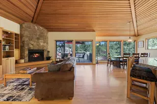 17855 Lava Butte Ln, Sunriver, OR 97707 - Photo 7