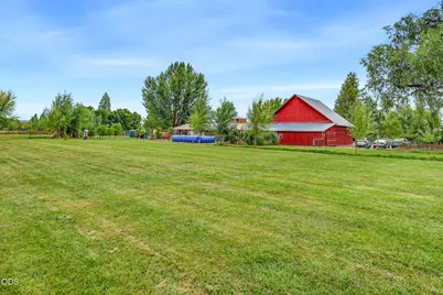 4919 Grant Road, Central Point, OR 97502 - Photo 27