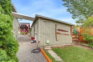 4919 Grant Rd, Central Point, OR 97502 - Photo 19