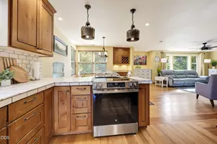 4919 Grant Rd, Central Point, OR 97502 - Photo 13