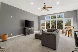 20921 Miramar Dr, Bend, OR 97702 - Photo 33