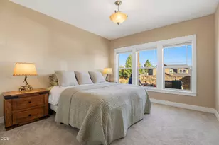 20921 Miramar Dr, Bend, OR 97702 - Photo 19
