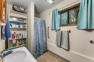 676 Becklin Dr, Merlin, OR 97532 - Photo 43