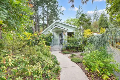 689 Beach Street, Ashland, OR 97520 - Photo 1