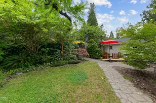 689 Beach St, Ashland, OR 97520 - Photo 3
