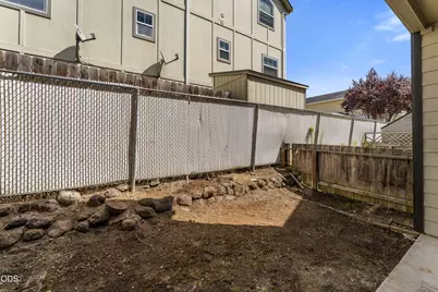 139 Casey Way, Central Point, OR 97502 - Photo 5