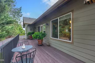 2212 SE Linden Ln, Grants Pass, OR 97527 - Photo 33