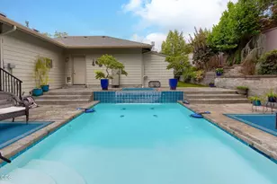 2212 SE Linden Ln, Grants Pass, OR 97527 - Photo 3