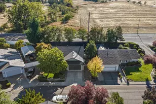 3579 Michael Park Dr, Medford, OR 97504 - Photo 31