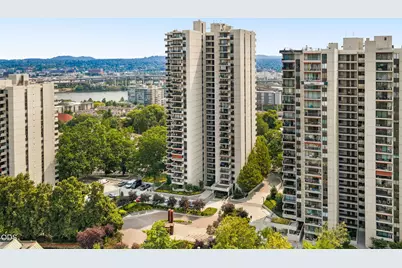 2221 SW 1st Avenue #APT 2424, Portland, OR 97201 - Photo 1