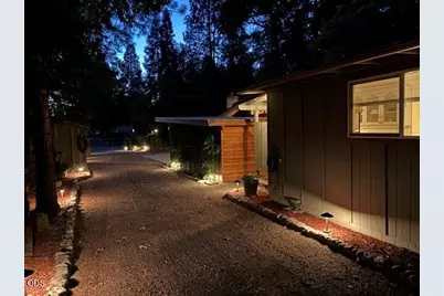 383 Whispering Pines Lane, Grants Pass, OR 97527 - Photo 35