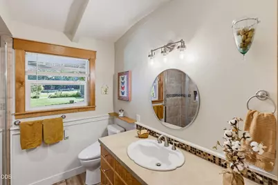 383 Whispering Pines Lane, Grants Pass, OR 97527 - Photo 29