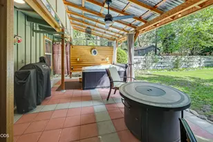 383 Whispering Pines Ln, Grants Pass, OR 97527 - Photo 21