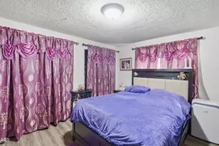 1704 NE Fairview Ave, Grants Pass, OR 97526 - Photo 17