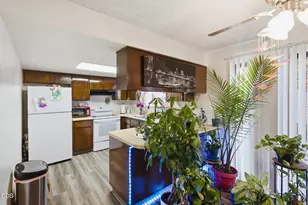 1704 NE Fairview Ave, Grants Pass, OR 97526 - Photo 9