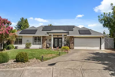 667 Rose Valley Court, Central Point, OR 97502 - Photo 1