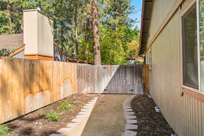 1940 SW Forest Ridge Avenue, Bend, OR 97702 - Photo 31