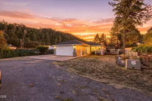 125 Penny Ln, Shady Cove, OR 97539 - Photo 31