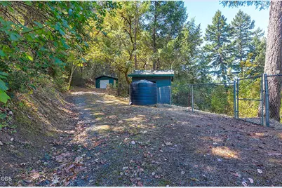 4433 Rogue River Highway, Grants Pass, OR 97527 - Photo 47