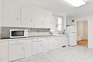 121 N Front St, Talent, OR 97540 - Photo 7