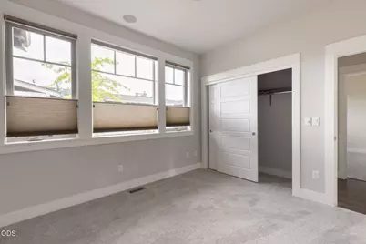 19301 Alianna Loop, Bend, OR 97702 - Photo 33