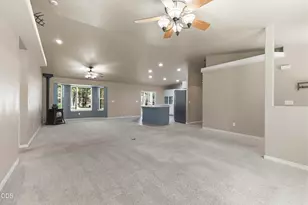 12473 Overland Dr, Klamath Falls, OR 97603 - Photo 9