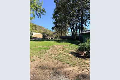 1336 NE Beacon Drive, Grants Pass, OR 97526 - Photo 5