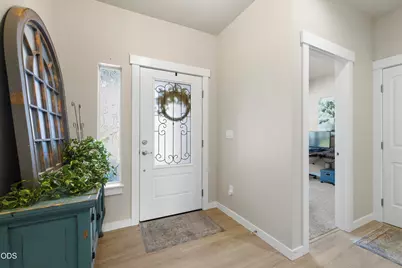 1681 Thomas Road, Medford, OR 97501 - Photo 7