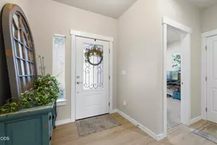 1681 Thomas Rd, Medford, OR 97501 - Photo 7