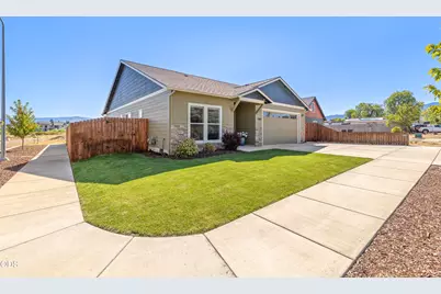 1681 Thomas Road, Medford, OR 97501 - Photo 3