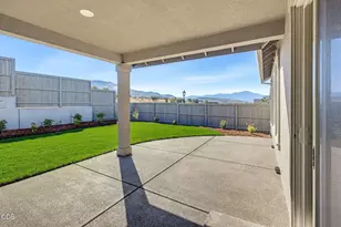 449 Autumn Hls Dr, Medford, OR 97504 - Photo 43