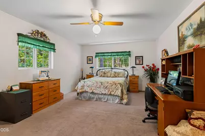 370 Horseshoe Drive, Grants Pass, OR 97526 - Photo 17