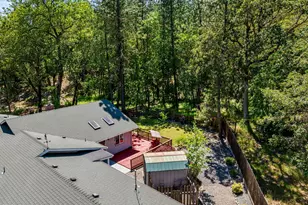 370 Horseshoe Dr, Grants Pass, OR 97526 - Photo 41