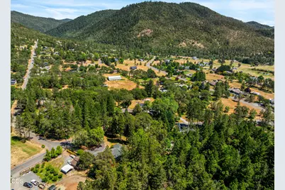 370 Horseshoe Drive, Grants Pass, OR 97526 - Photo 25