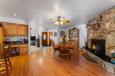 370 Horseshoe Drive, Grants Pass, OR 97526 - Photo 11