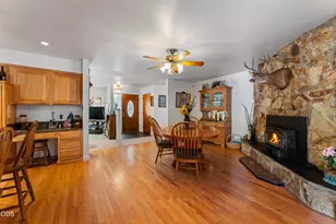370 Horseshoe Dr, Grants Pass, OR 97526 - Photo 11