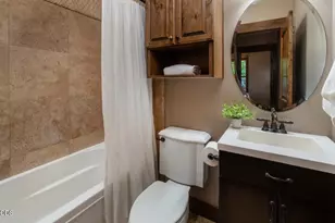 63109 Turret Ct, Bend, OR 97701 - Photo 15