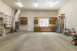 6920 Redstart Rd, Klamath Falls, OR 97601 - Photo 59