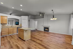 1454 NW Spruce Ct, Redmond, OR 97756 - Photo 5