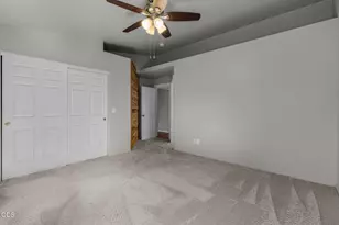 1454 NW Spruce Ct, Redmond, OR 97756 - Photo 9